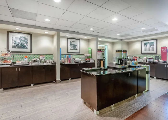 Hampton Inn Richmond - South
