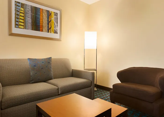Fairfield Inn & Suites By Marriott Weirton