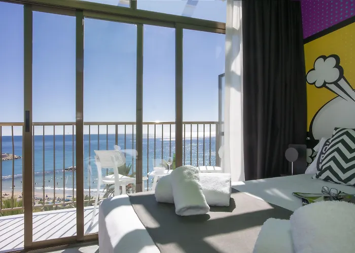 Casual Pop Art Benidorm By Casual Hoteles