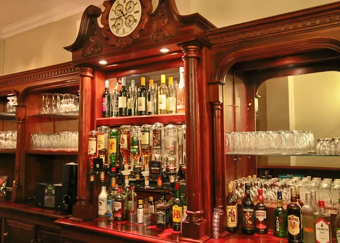 The Victorian 1906 Hotel