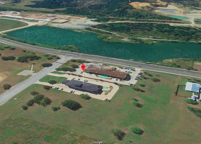 Days Inn & Suites By Wyndham Mineral Wells