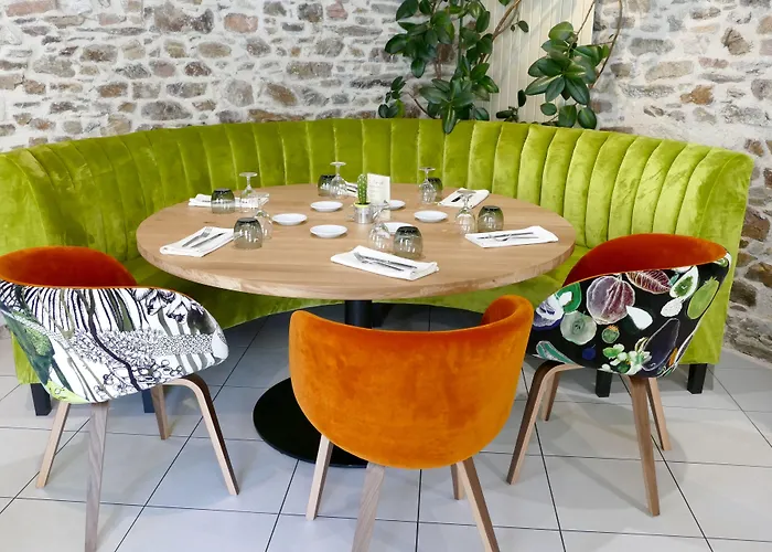 Logis Hotels Le Champalud Restaurant La Citadelle