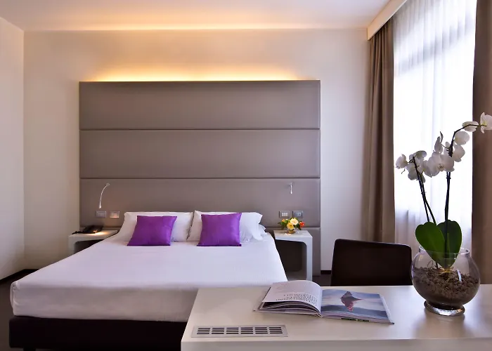 Th Assisi - Hotel Cenacolo