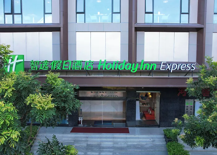 Holiday Inn Express Shantou City Center By Ihg