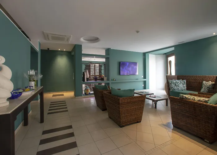 Insula Hotel