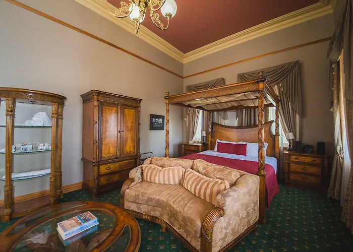 Denison Boutique Hotel
