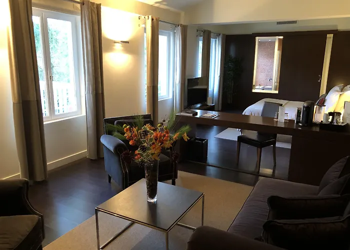 Les Pleiades Hôtel-Spa-Restaurant