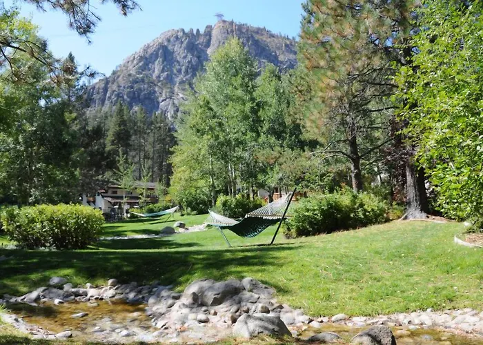 Getaways At Olympic Village Inn