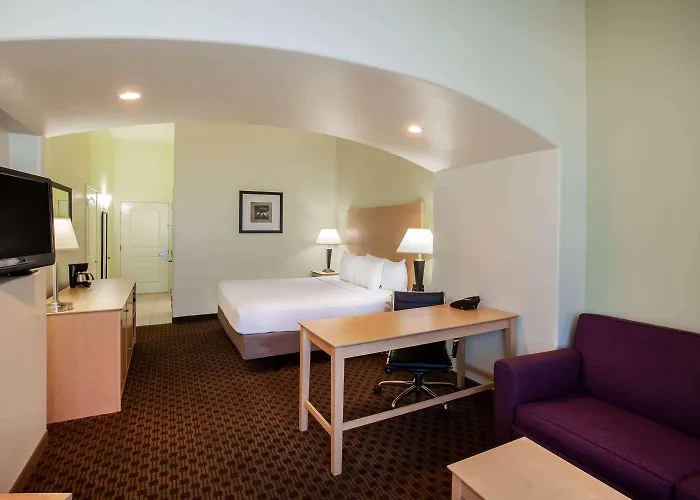 La Quinta By Wyndham Odessa North