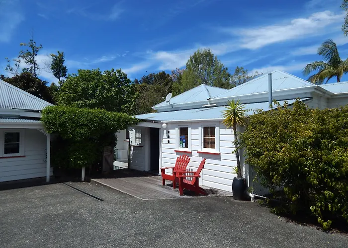 Lupton Lodge