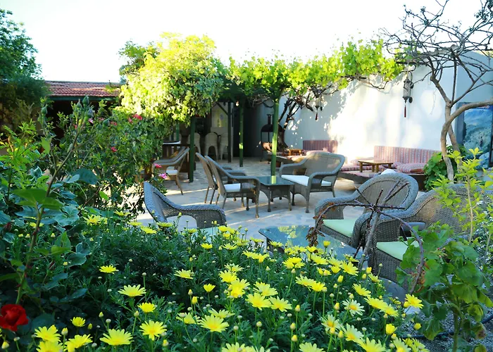 Dardanos Hotel
