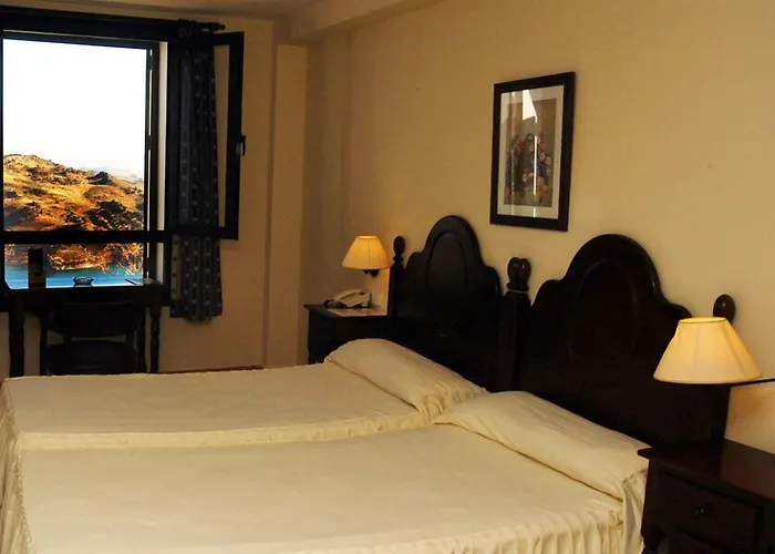 TUGASA Hotel Arco de la Villa