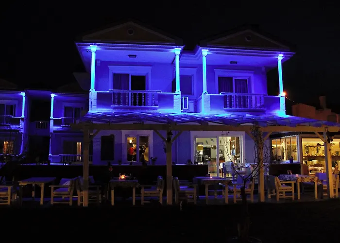 Cundavilla Hotel & Suites