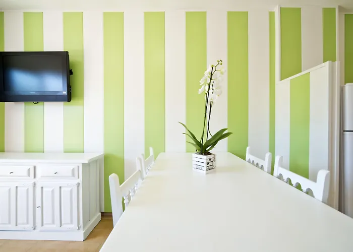 Apartamentos Salles Beach