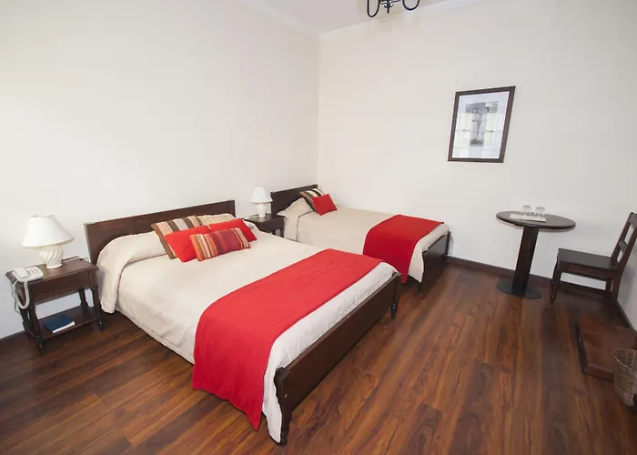 Hotel Naira
