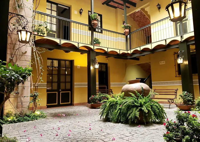 Hotel Naira