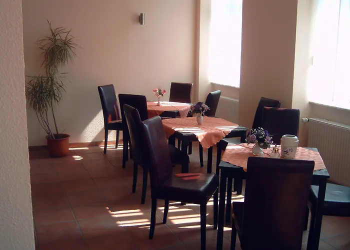 Gaestehaus Lisakowski Pension Am Brautwiesenpark