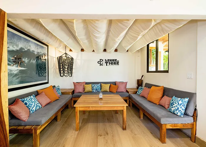 Cafe Playa Negra Hotel