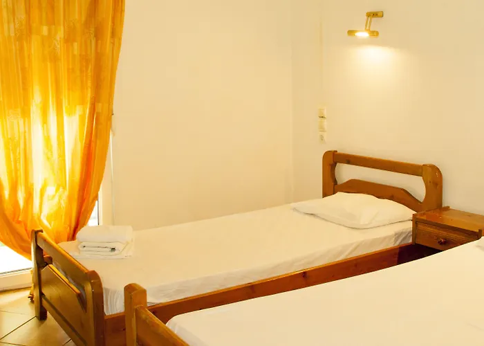 Stavrodromi Hotel
