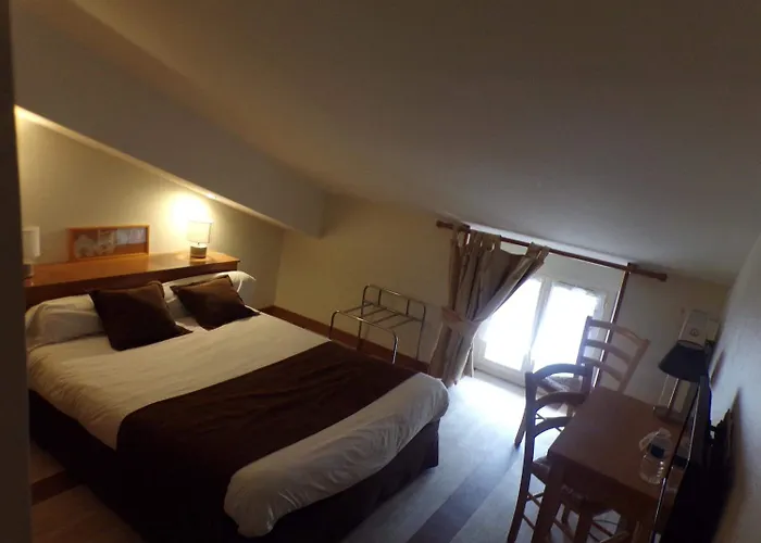 Logis Hotel De France
