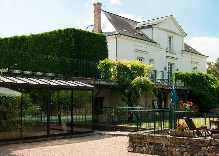 Domaine De La Courbe