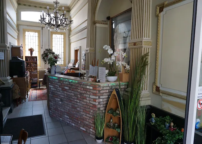 Hotel Asiris