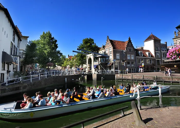 Hotel Stad En Land