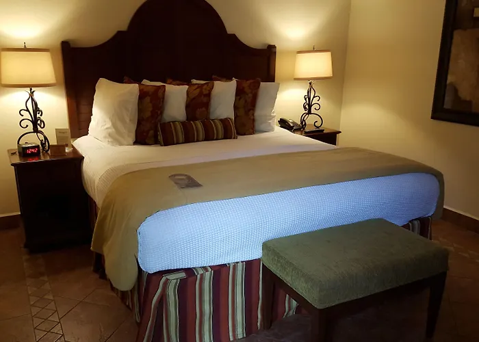 Los Arboles Hotel