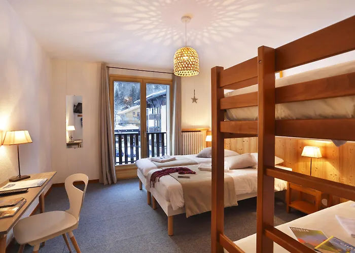Hotel Eliova L'Eau Vive