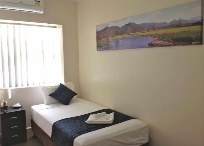 Lees Hotel