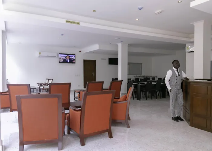 Monarch Hotel