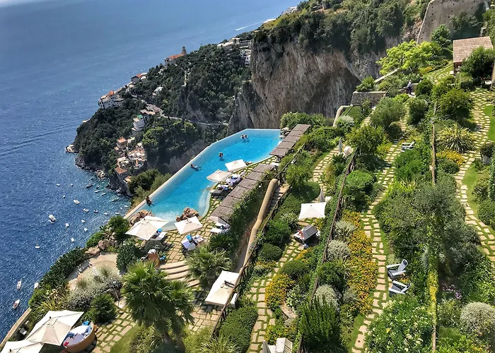 Monastero Santa Rosa Hotel & Spa