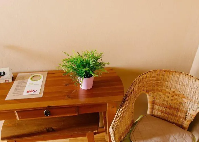Landhotel Airport-Inn