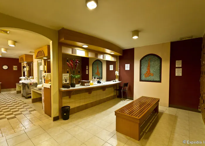 Holiday Spa Hotel
