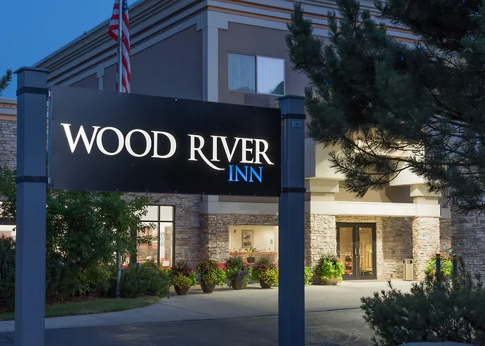 Wood River Inn & Suite