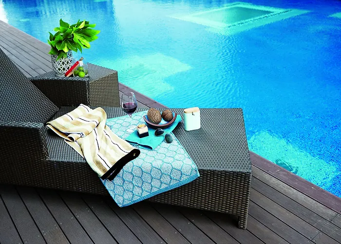 The Classic 500 Pentaz Executive Residence