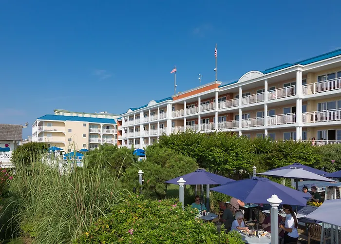 La Mer Beachfront Resort