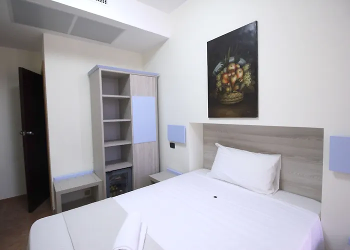 Hotel Fly