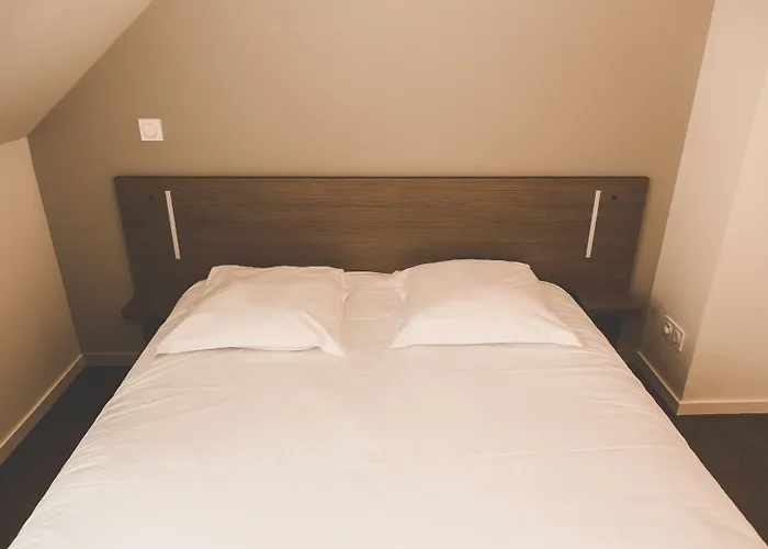 Terres de France - Appart'Hotel Quimper Bretagne