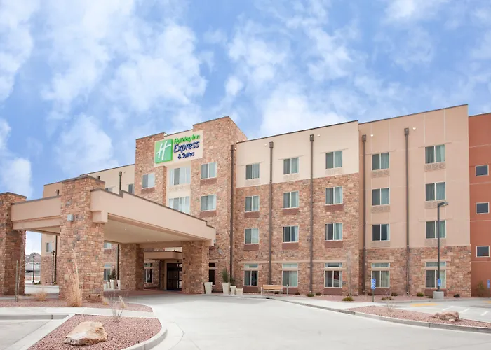 Holiday Inn Express & Suites Gallup East By Ihg
