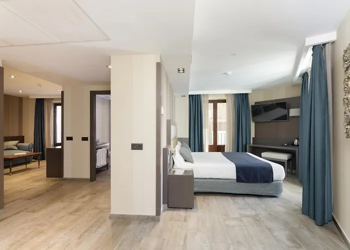 Hotel Reina Cristina