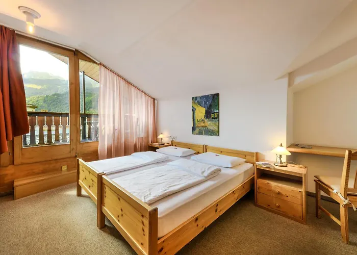 Hotel Suisse, Swiss Alpine Charm