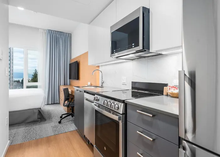 West Coast Suites At Ubc