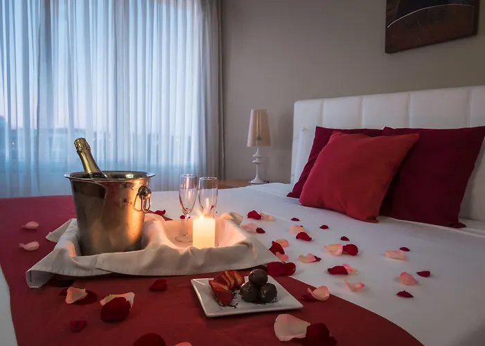 Real Colonia Hotel & Suites