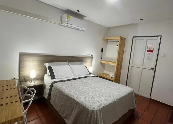 Hotel 42 Avenida