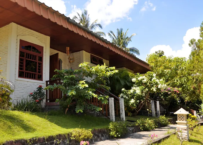 Puri Bunga Beach Cottages