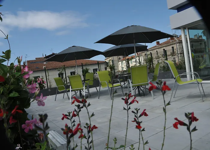 Privilege Hotel & Apparts Eurociel Centre Comedie