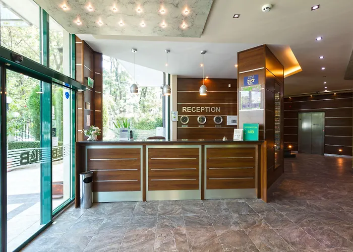 Hotel L&B- Free Parking