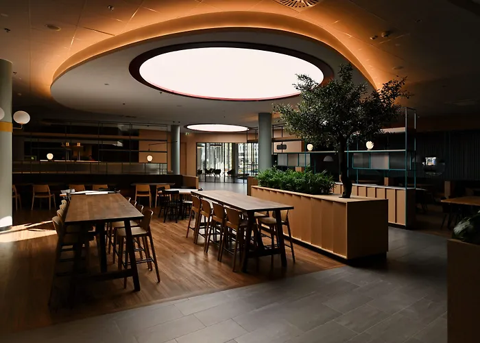Sound Garden Hotel Airport
