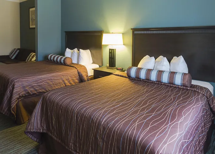 Red River Inn And Suites